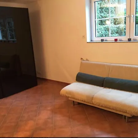 Einliegerwohnung Lägenhet Kleinmachnow