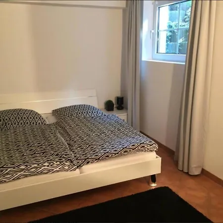 Einliegerwohnung *